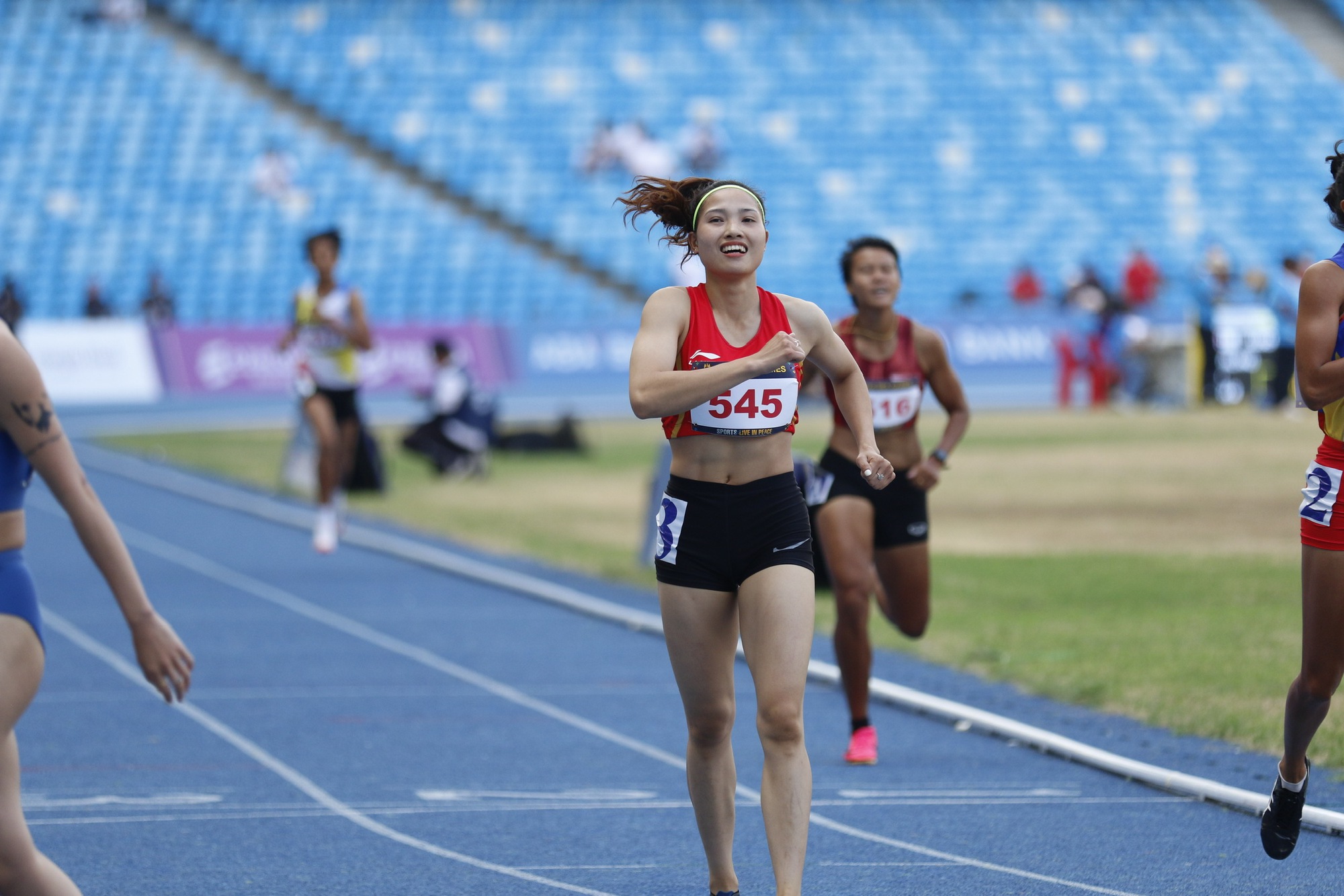 Hoãn cưới để thi đấu SEA Games, Nguyễn Linh Na xuất sắc giành HCV 7 môn phối hợp - Ảnh 1.