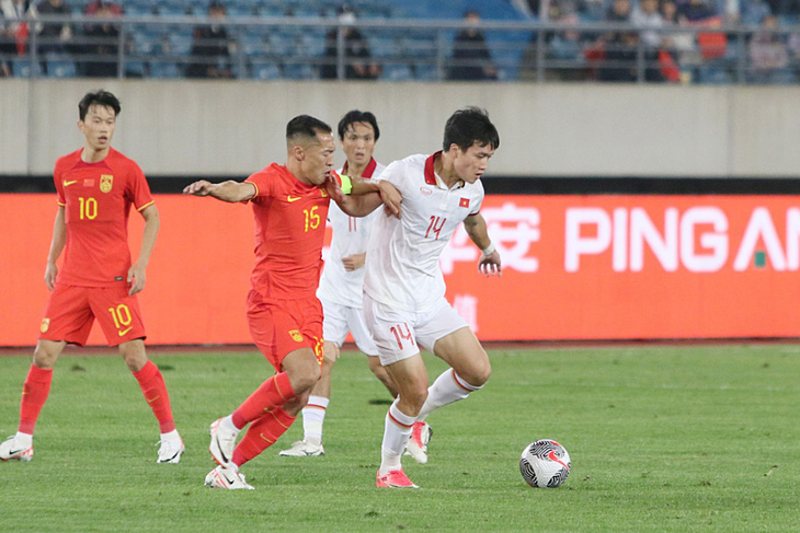 Chinesische Medien beeindruckt von der Ballkontrolle des vietnamesischen Teams