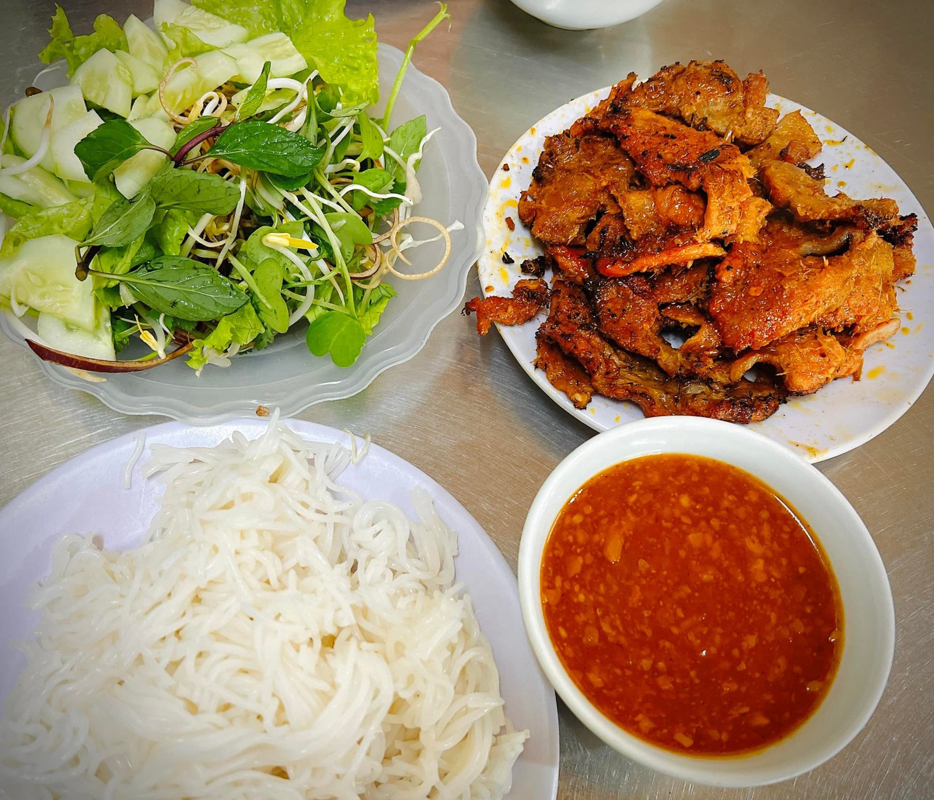 bún chả chẻo Nghệ An   Hồng Thắm 0.jpg