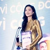 H'Hen Nie emotionally shared when being honored with the 