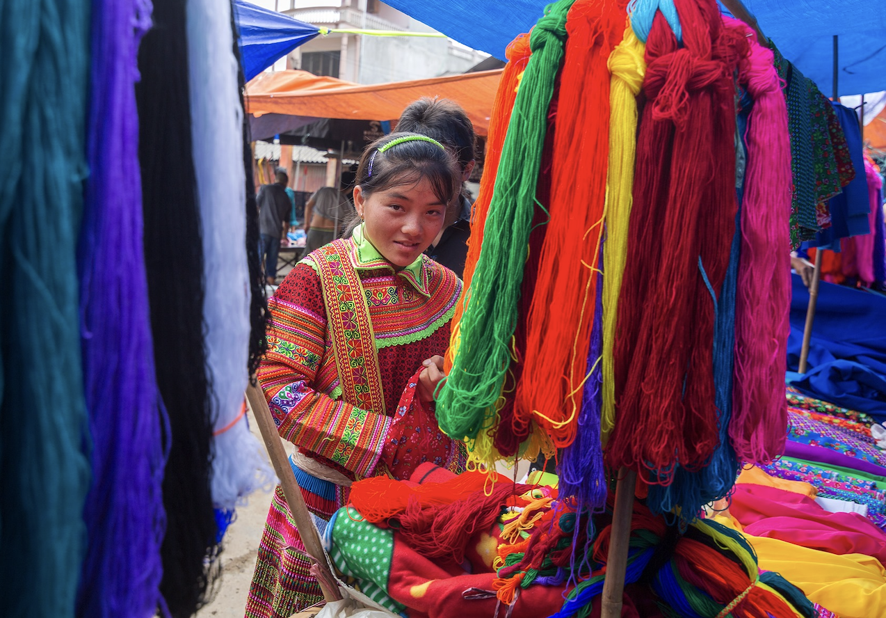 Mercado atrasado único en la calle Cao