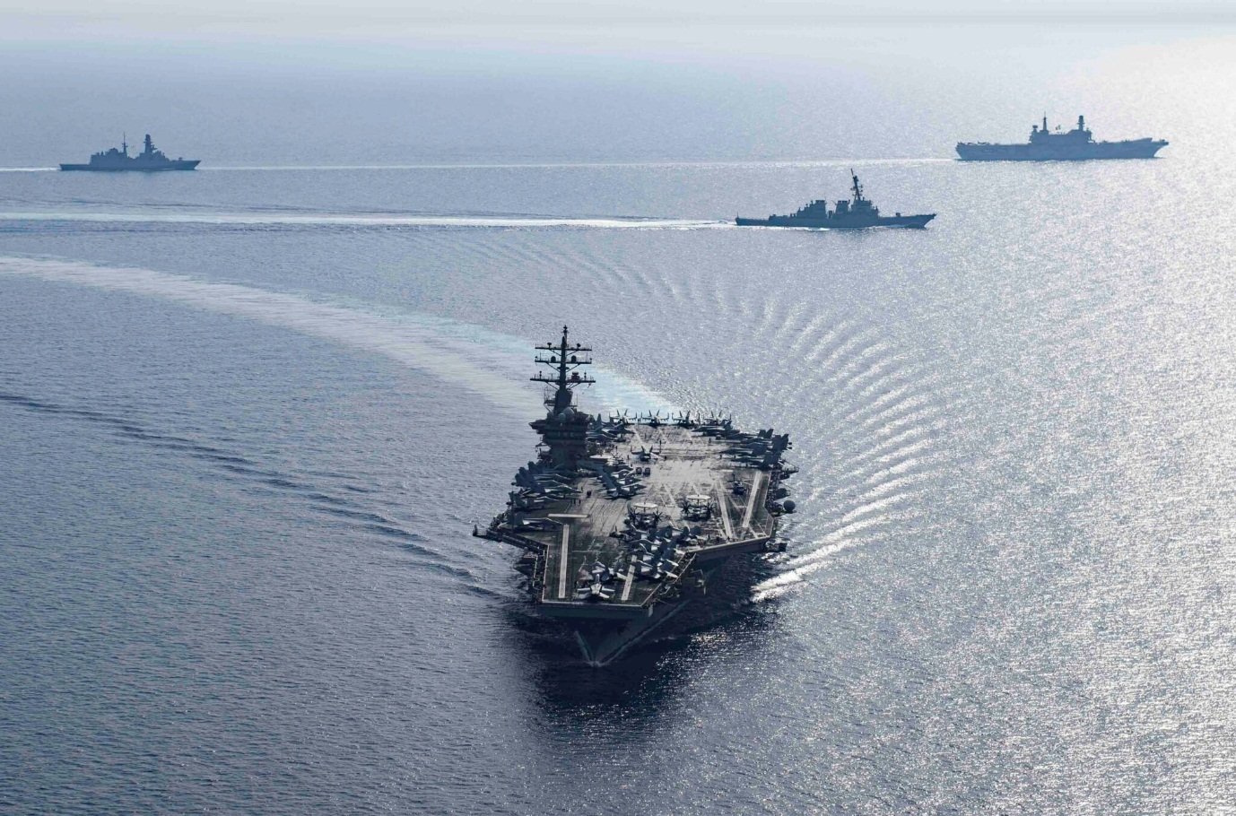 USS Dwight D. Eisenhower trở về sau 9 tháng tác chiến cường độ cao ở Biển Đỏ- Ảnh 7.