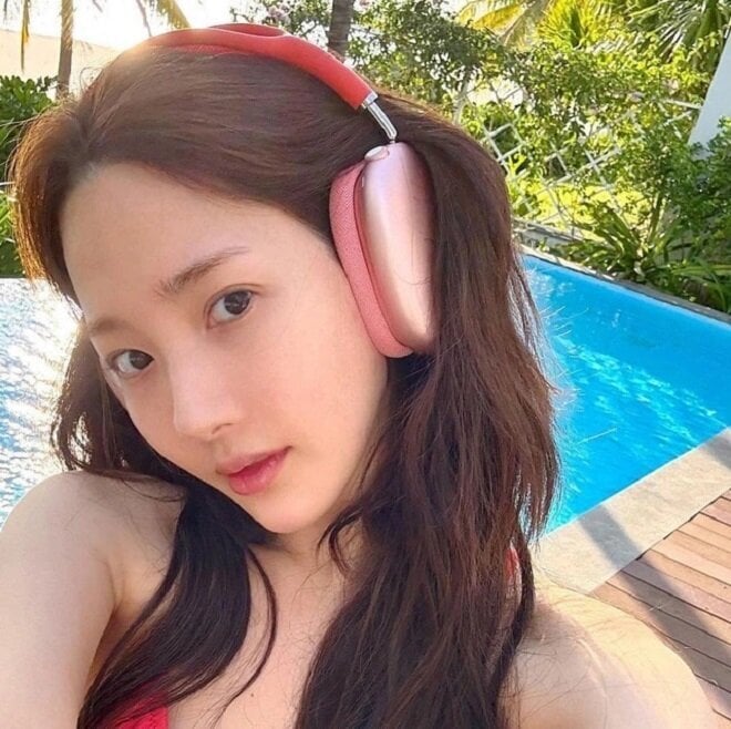 The stars of 'You Go Marry My Husband' show off photos of their luxurious vacation in Nha Trang - 1