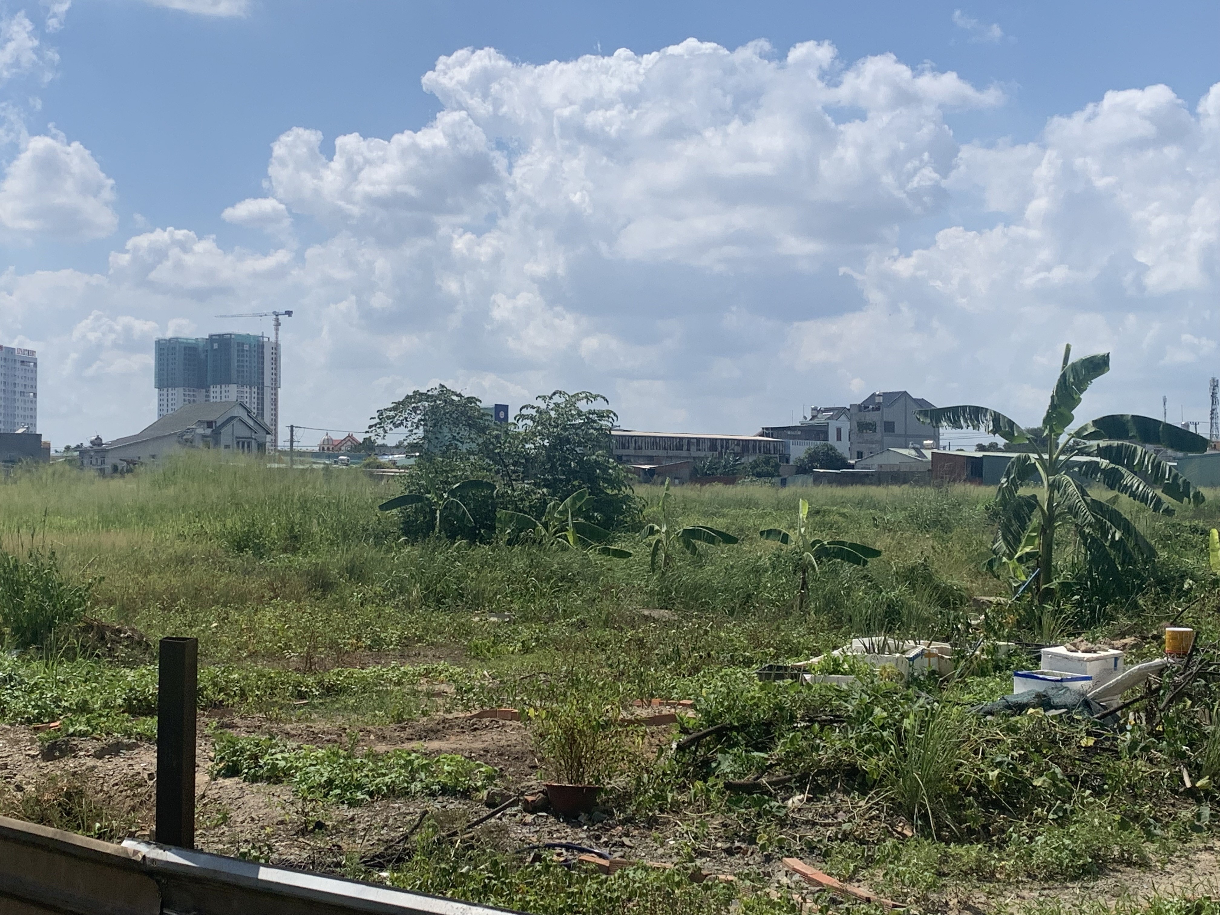 Real Estate - Binh Duong: What is the status of the suspended railway residential area project? (Image 13).