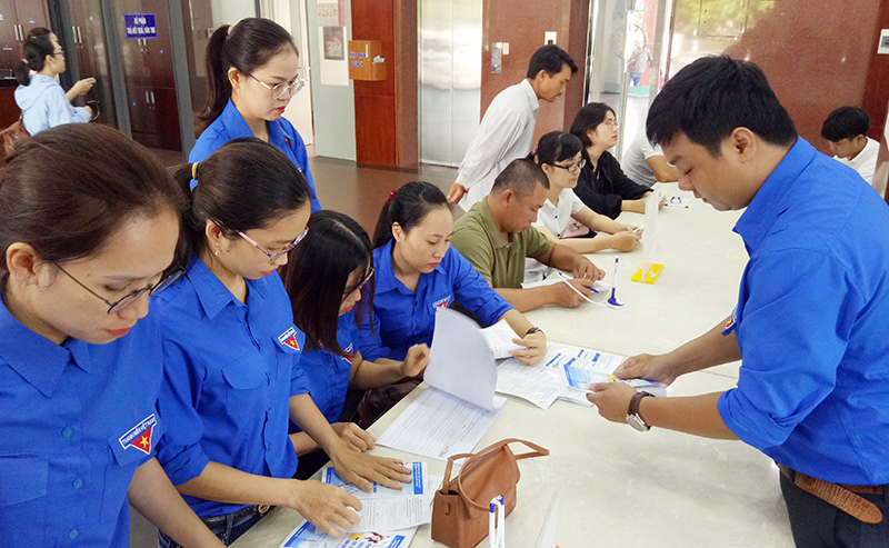 Thủ tướng phê duyệt Đề án “Tuyên truyền, phổ biến, nâng cao chất lượng về cung cấp và sử dụng hiệu quả dịch vụ công trực tuyến đến năm 2025, định hướng đến năm 2030” - Ảnh 1.