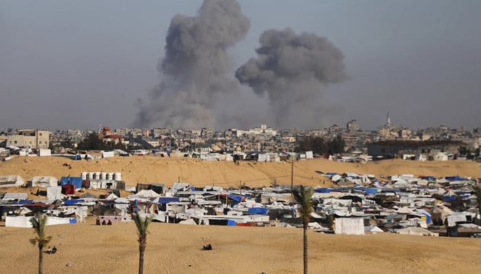 What will happen to the people taking shelter in Rafah when Israeli tanks are approaching?