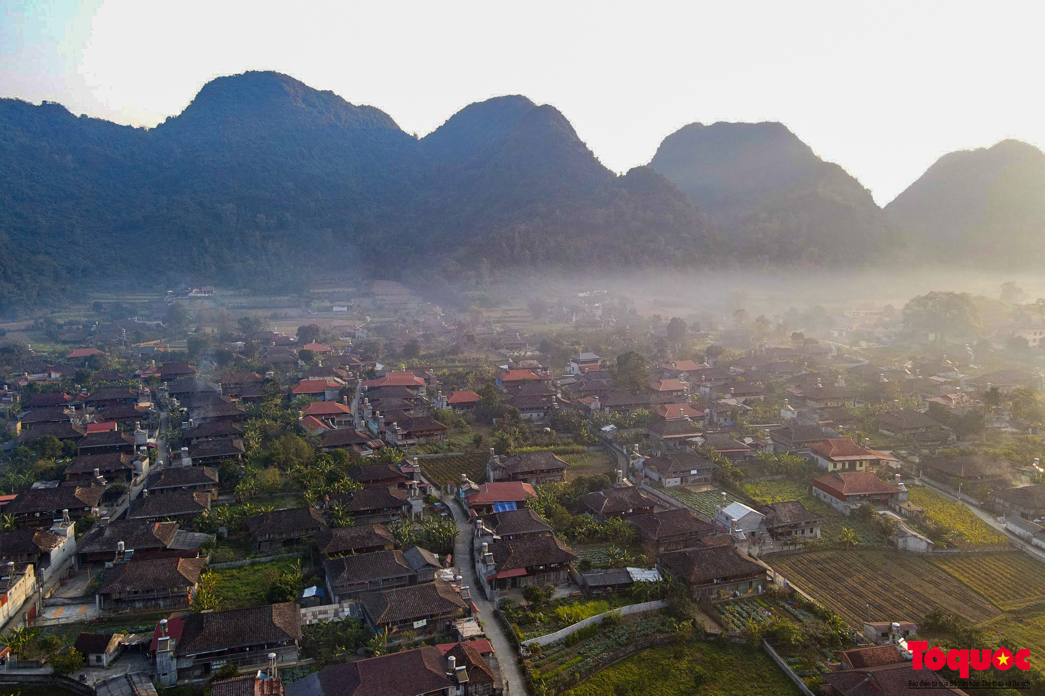 Khám phá ngôi làng cổ hàng trăm năm tại "thung lũng mây" Bắc Sơn - Ảnh 2.