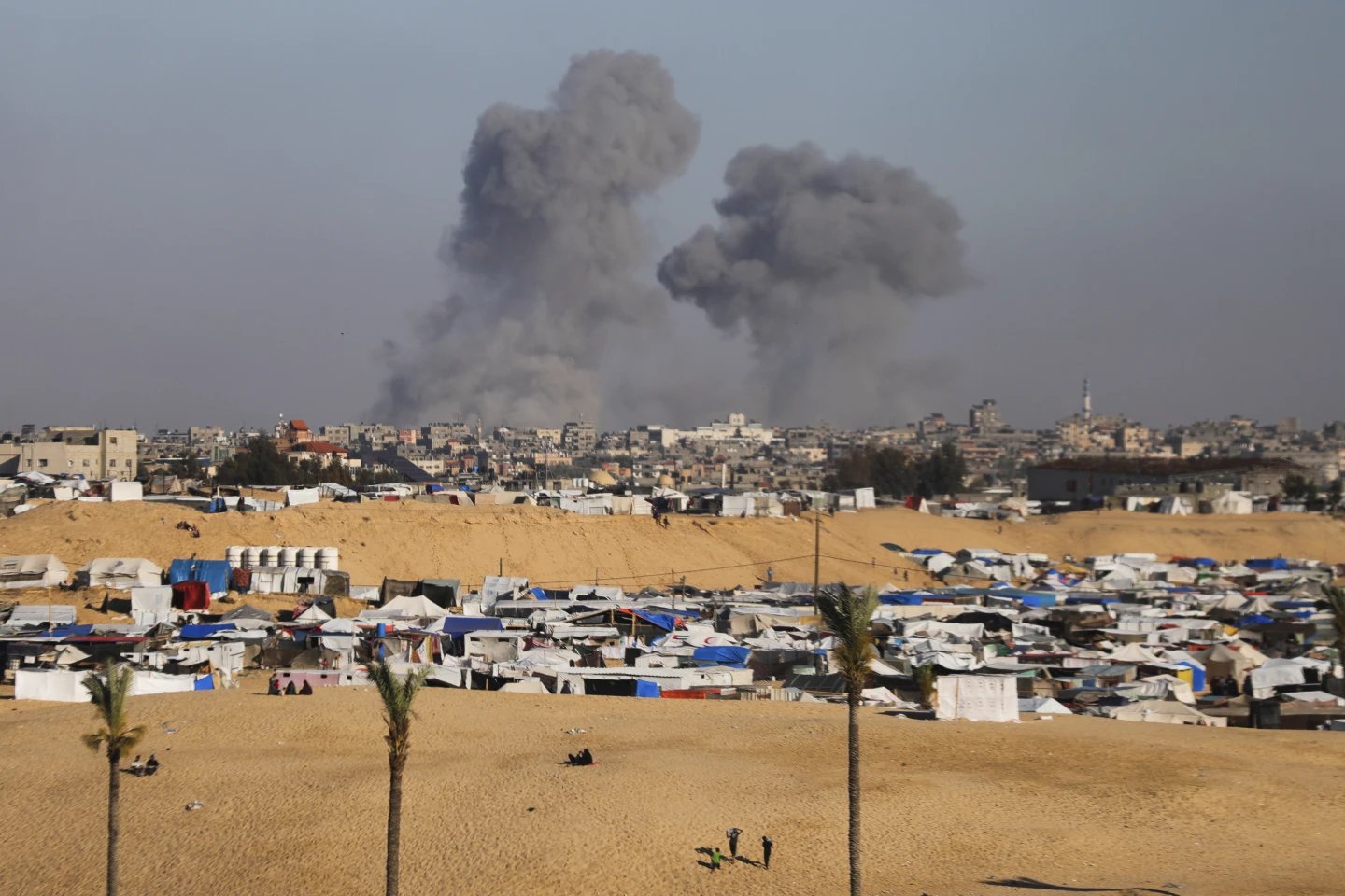 What will happen to the Palestinian people in Rafah when the Israeli hearse is approaching? photo 1