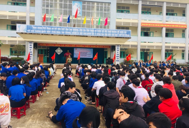 Tuition fees for the 2024-2024 school year will not increase, according to the proposal of the Quang Nam Department of Education and Training submitted to the Provincial People's Council. Photo by Nguyen Hoang