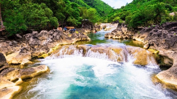 Khe Nuoc Lanh – Atemberaubend wilde Schönheit, mitten im Urwald in Quang Binh