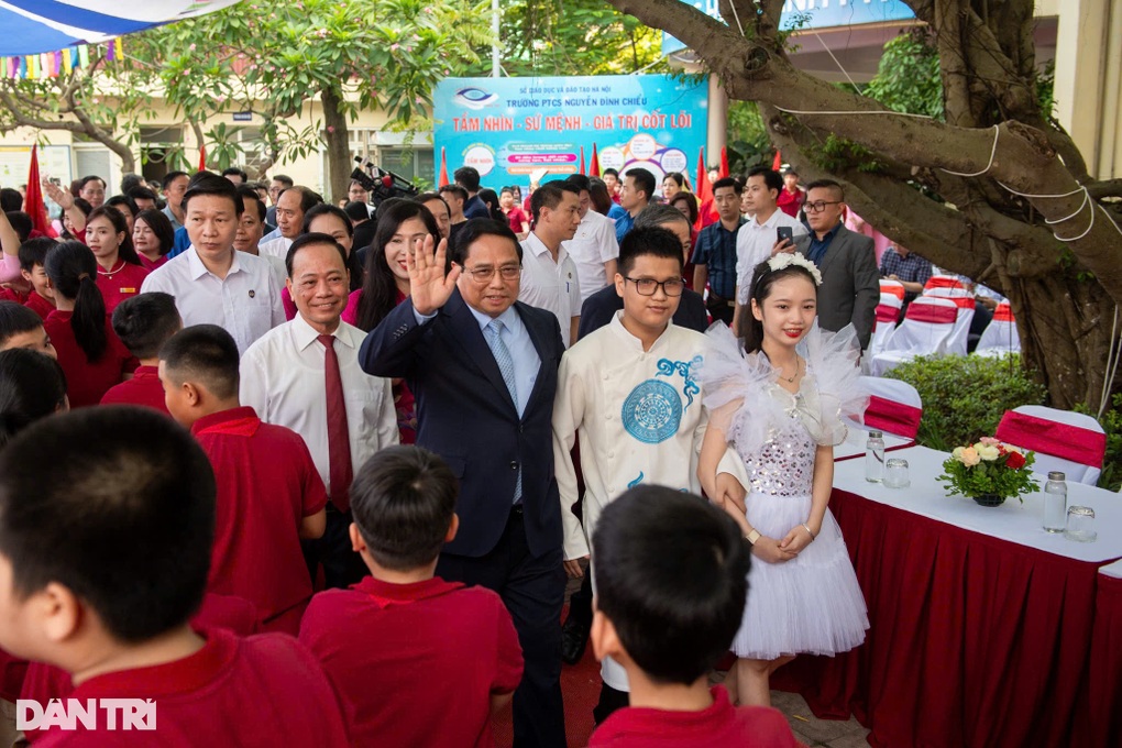 23 triệu học sinh cả nước chính thức bước vào năm học đặc biệt - 2