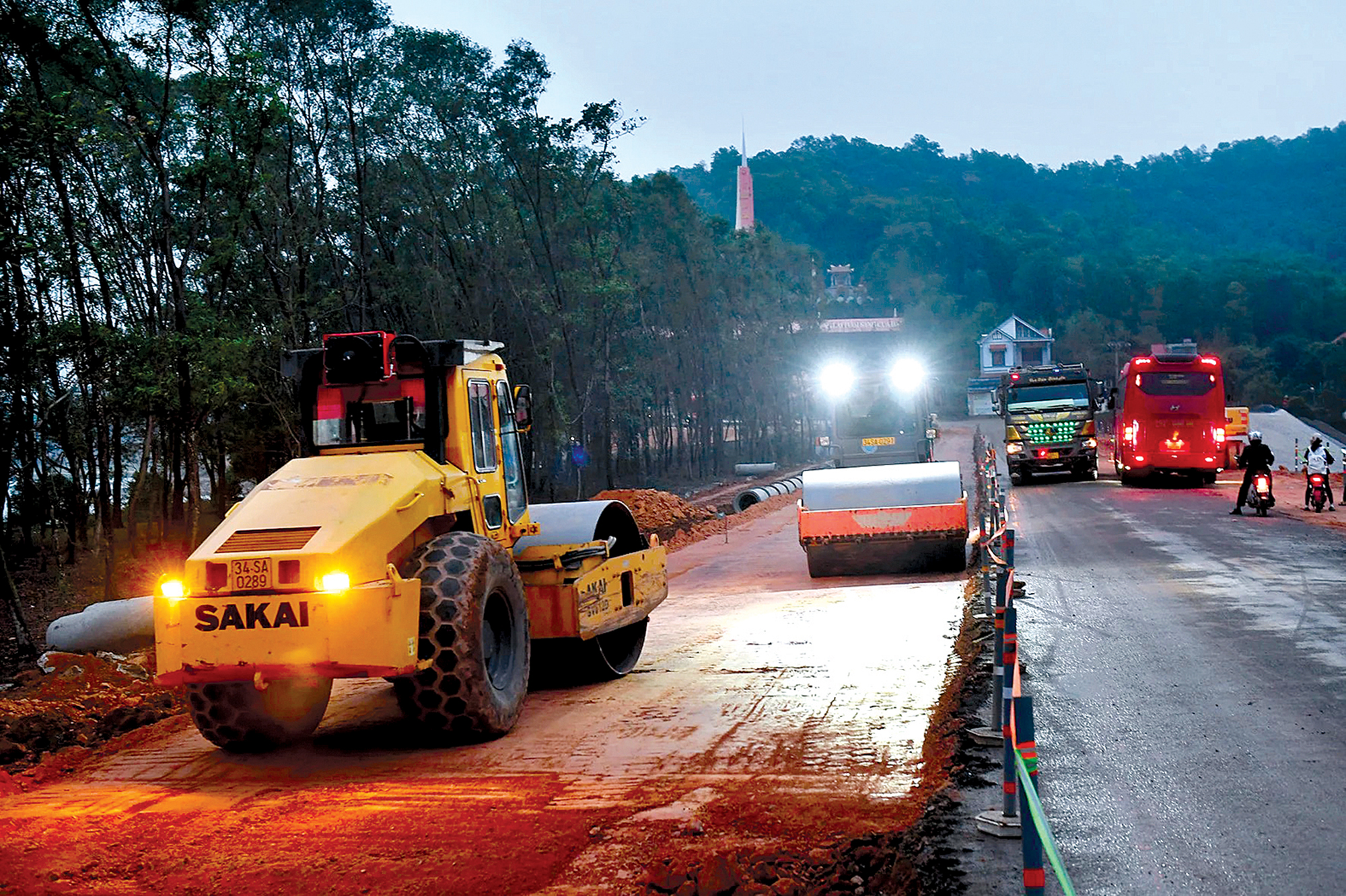 Chí Linh: Đột phá giao thông tạo sức bật cho thành phố trẻ- Ảnh 1.