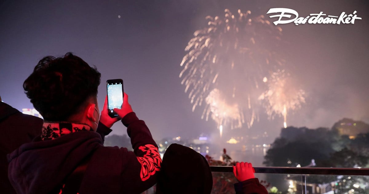 Hanoï va tirer des feux d'artifice dans 30 endroits pour célébrer le 70e anniversaire du Jour de la libération de la capitale