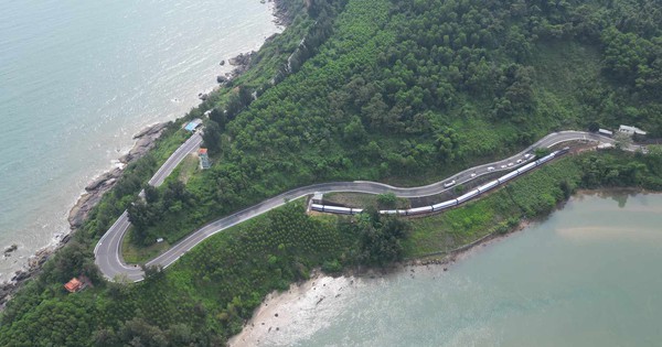 Verlieben Sie sich in die wunderschöne Landschaft des Hai-Van-Passes an Bord eines 5-Sterne-Touristenzuges