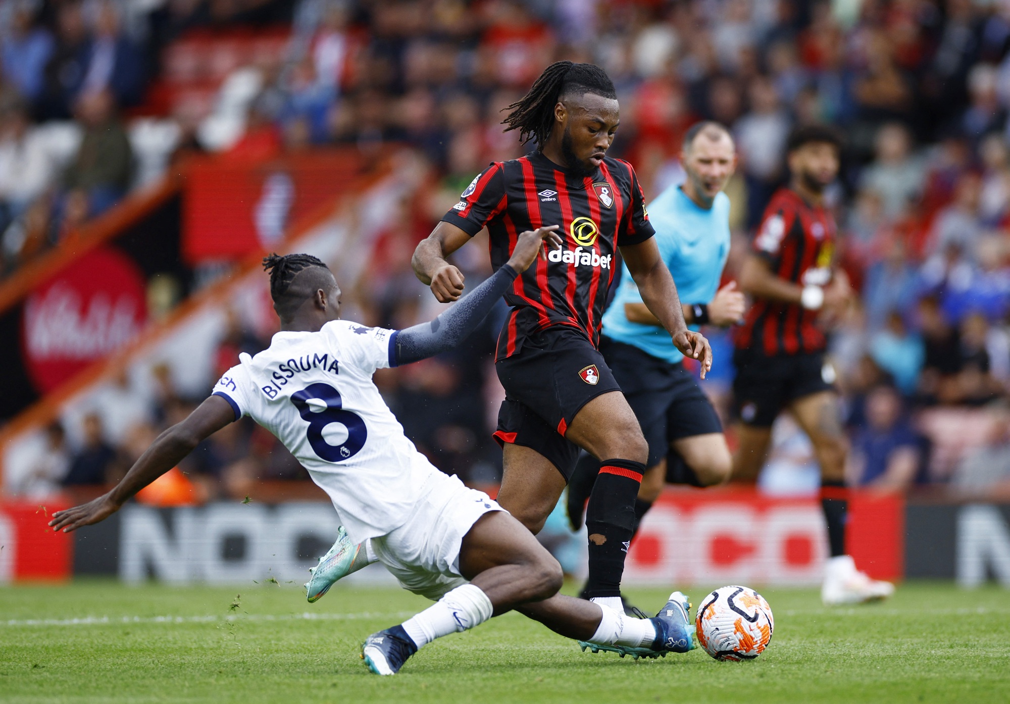 Tân binh Maddison tỏa sáng, Tottenham hạ Bournemouth lên ngôi đầu Ngoại hạng - Ảnh 1.
