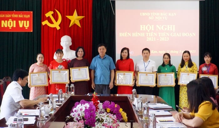 ធ្វើអោយប្រសើរឡើងនូវគុណភាពនៃសំណង់ គំរូចម្លង គំរូកម្រិតខ្ពស់ធម្មតា រូបថត 1