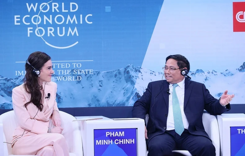 [Foto] Destacadas actividades del Primer Ministro Pham Minh Chinh en Davos, Suiza foto 11