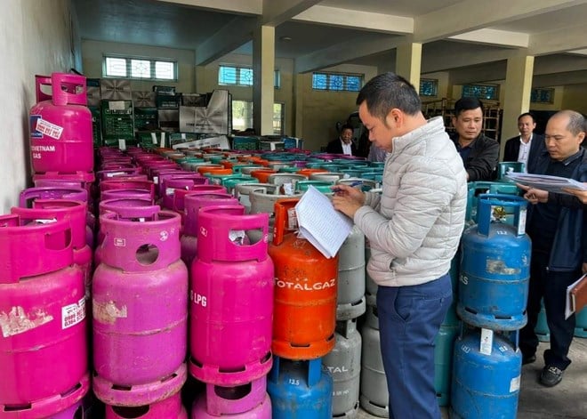 Neue Entwicklungen im Fall der Beschlagnahmung von 308 Gasflaschen unbekannter Herkunft in Thai Binh