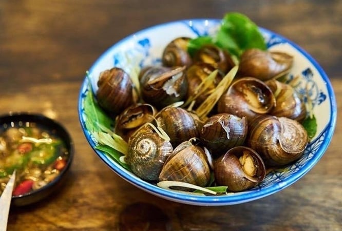 Should you remove the tail when eating snails? - 2