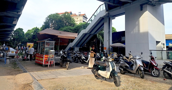 Hanoi still has a lot of illegal parking lots