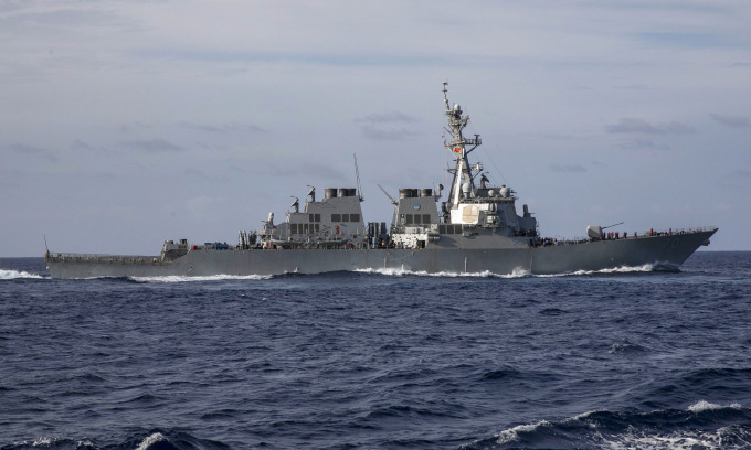 USS Hopper di chuyển trên Thái Bình Dương hôm 9/11. Ảnh: US Navy