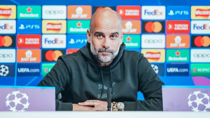 Guardiola trong cuộc họp báo tại Manchester chiều 6/6 giờ London, trước khi cùng Man City lên đường sang Thổ Nhĩ Kỳ chuẩn bị đấu chung kết Champions League với Inter. Ảnh: mancity.com