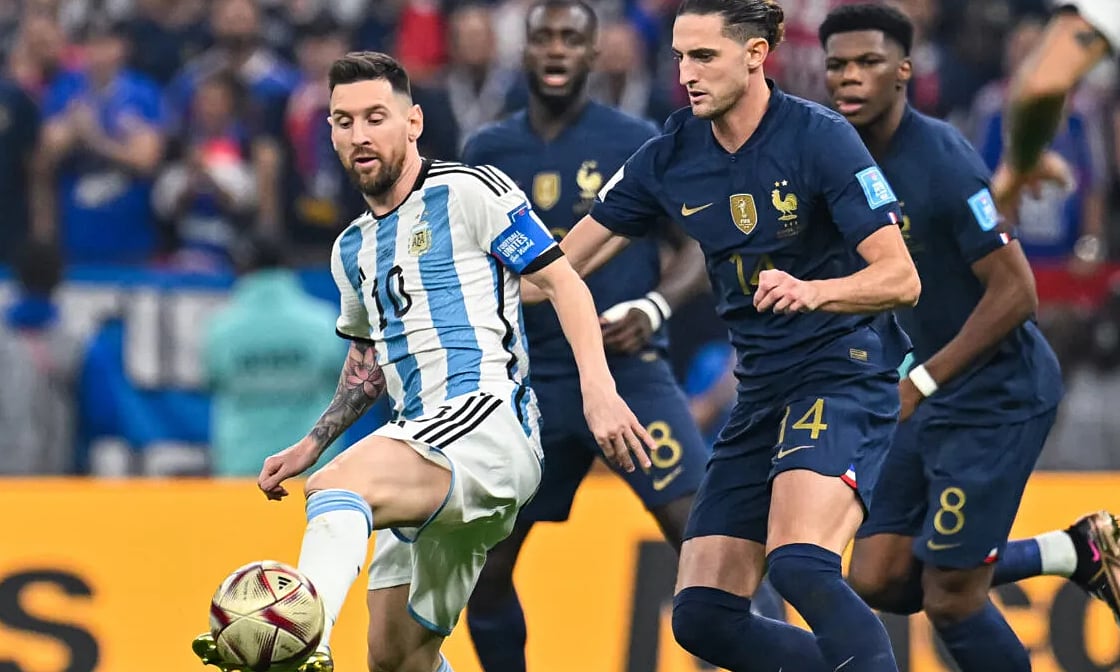 Milieu de terrain de la Juventus : « Messi ne devrait pas gagner le Ballon d'Or 2023 »