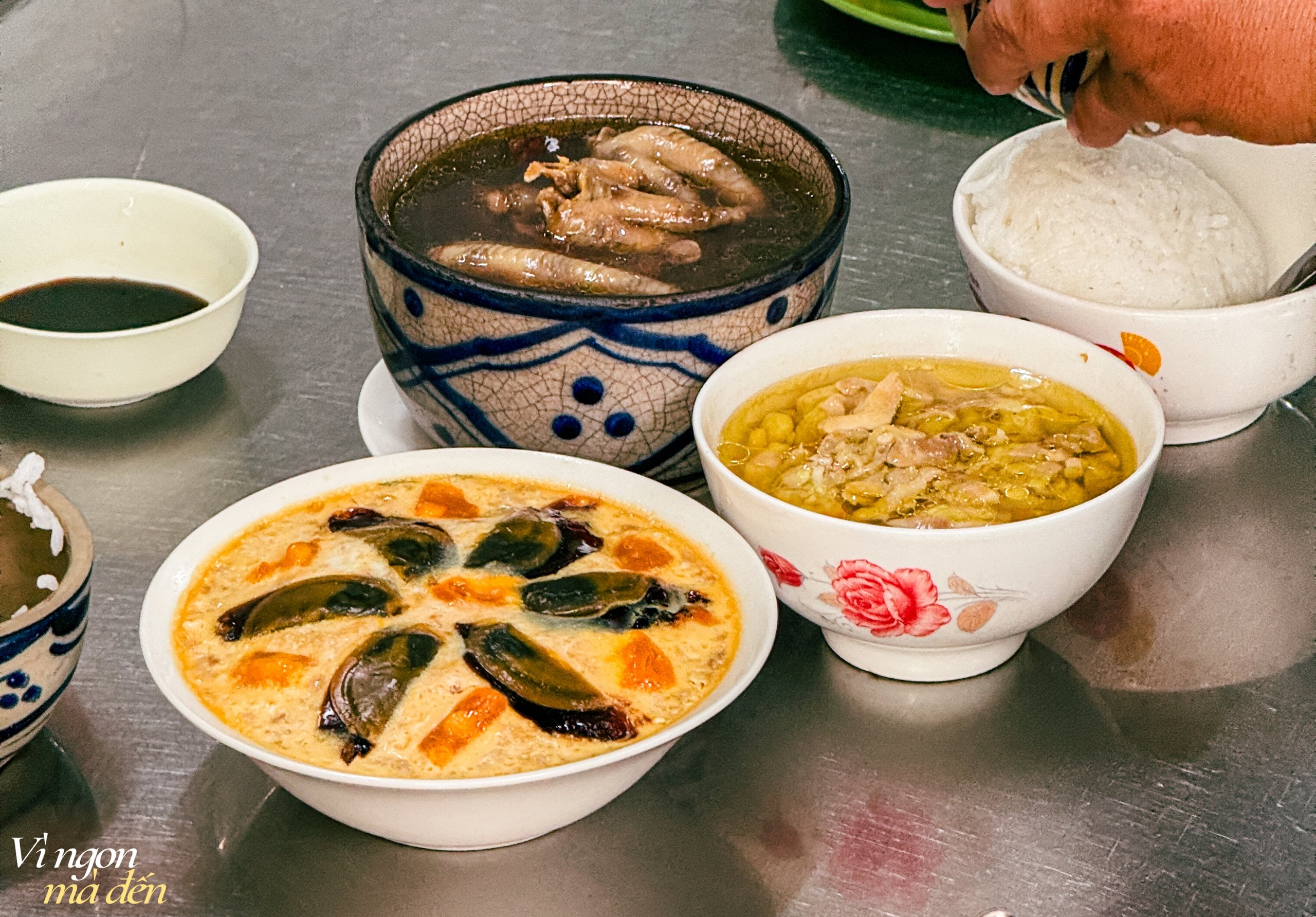 Chuyện về những quán ngon ở Sài Gòn khiến khách 