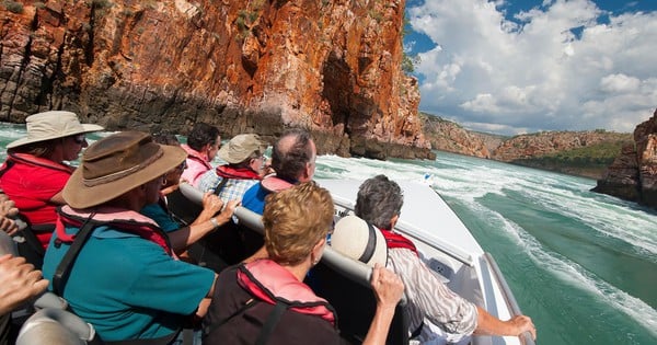 Maravillosa cascada horizontal única en Australia Occidental