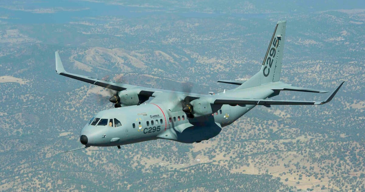 Airbus giới thiệu máy bay săn ngầm C295 tại Triển lãm Quốc phòng Việt Nam