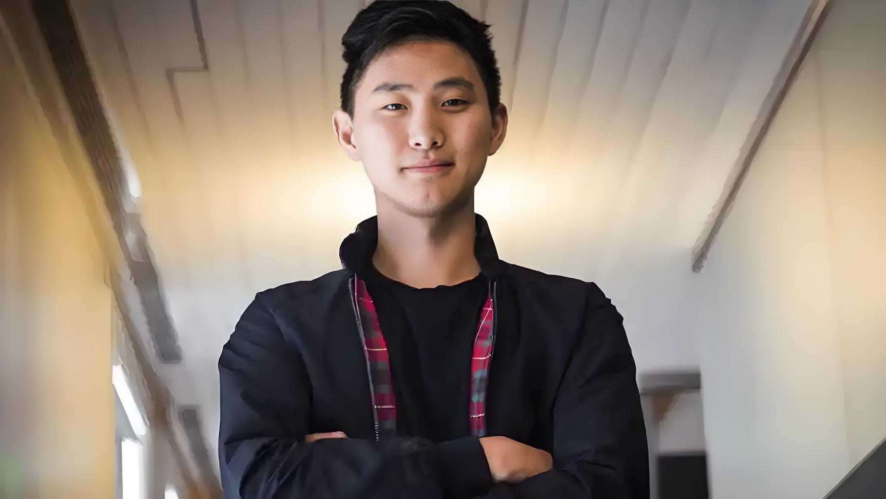 Estudiante de desastre matemático se convirtió en multimillonario mundial a los 24 años.
