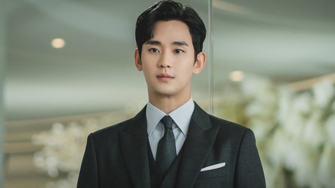재벌 김수현 딸 남편, 드라마 '눈물의 여왕'서 40억 동 넘는 차 운전