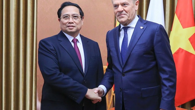 Prime Minister Pham Minh Chinh holds talks with Polish Prime Minister