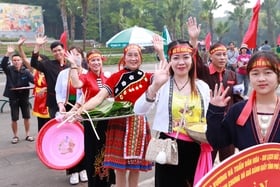 Hội thi làm bánh chưng, bánh giầy: Nét đặc trưng vùng Đất Tổ