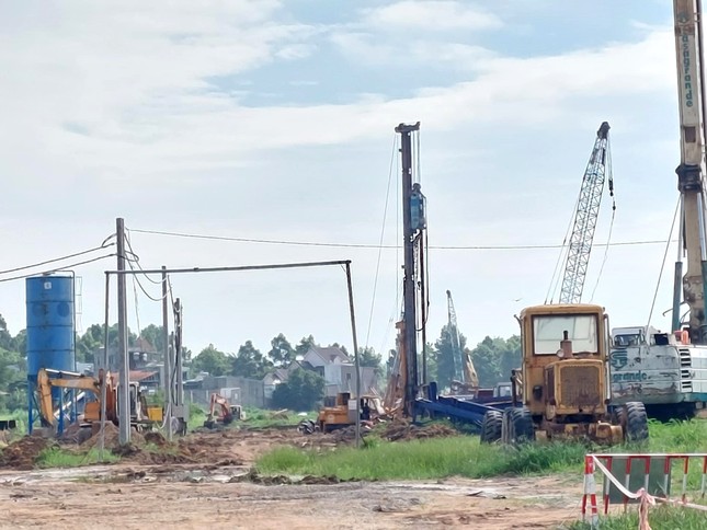 Image of the first two overpasses on Highway 13 in Binh Duong photo 11