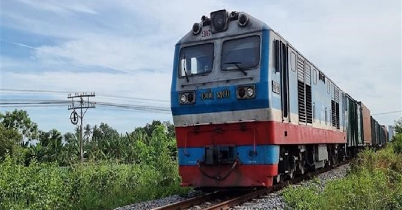 Nghiên cứu, chế tạo đoàn tàu tốc độ trên 100km/h