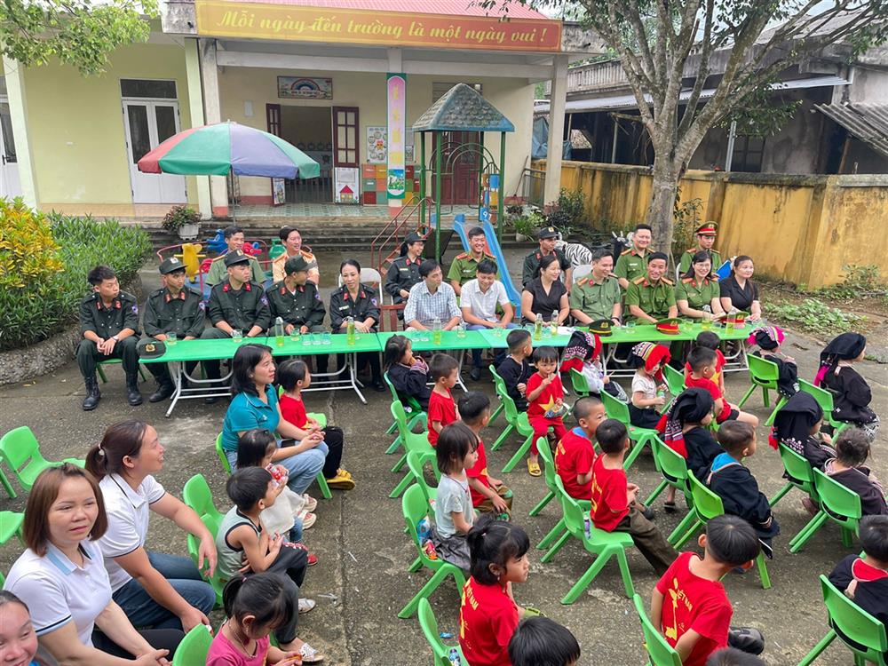 Delegates attending the handover ceremony of the Playground for Children