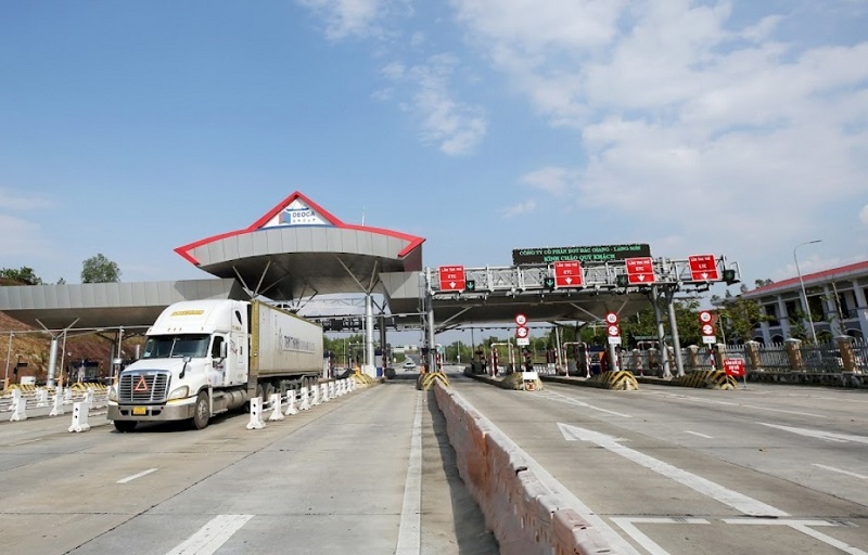 Station de péage sur Bac Giang - Lang Son Highway.