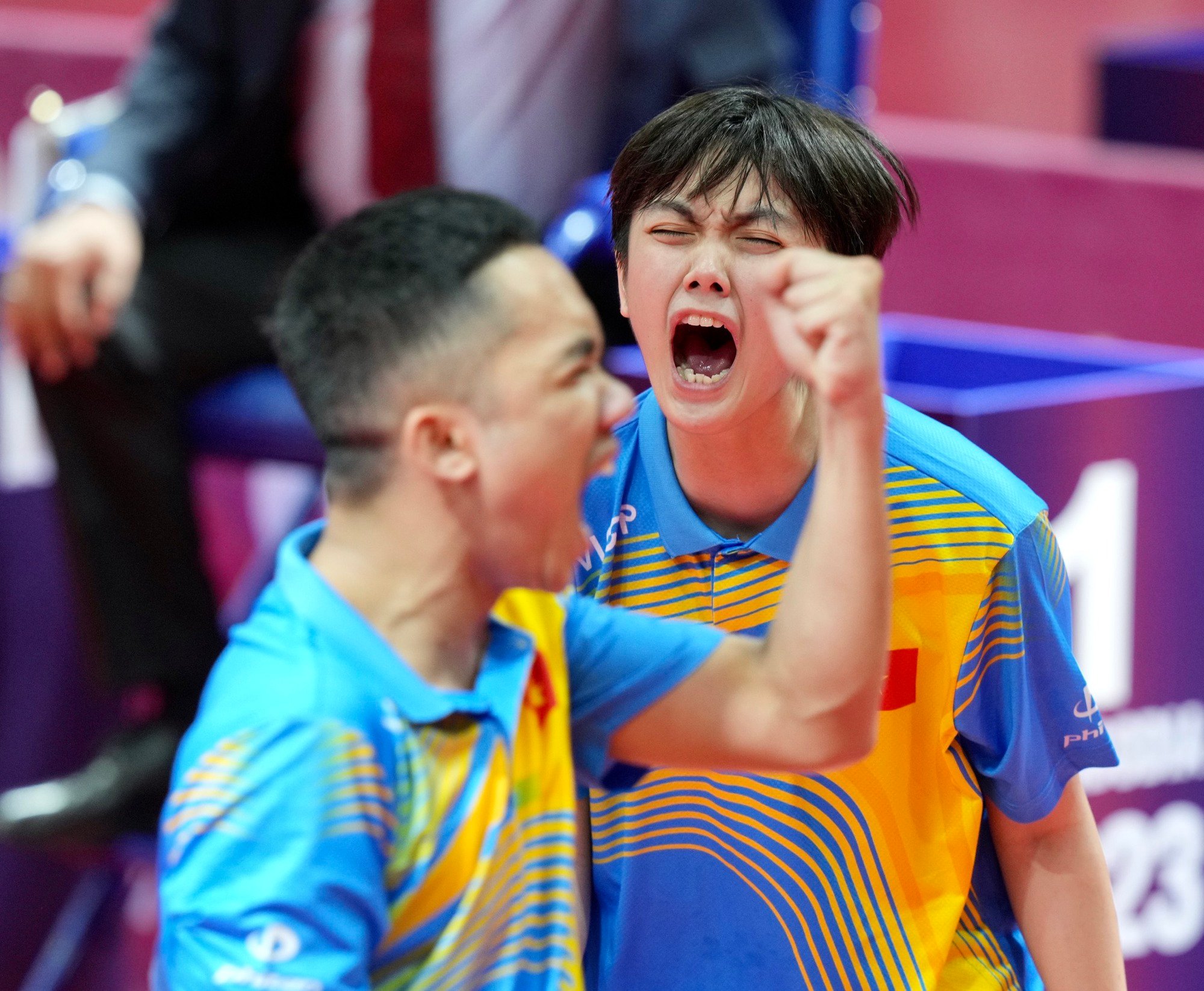 Các VĐV Hà Nội nhận mưa tiền thưởng sau SEA Games 32 - Ảnh 1.