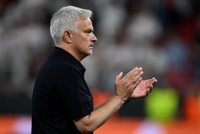 Mourinho chỉ đạo Roma trong trận chung kết Europa League hôm 31/5. Ảnh: Reuters