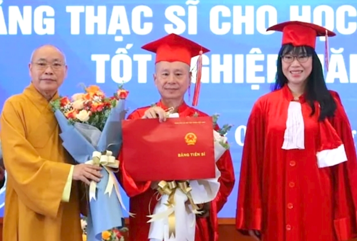 Trường ĐH Luật Hà Nội nói về bằng tiến sĩ của thượng tọa Thích Chân Quang- Ảnh 2.