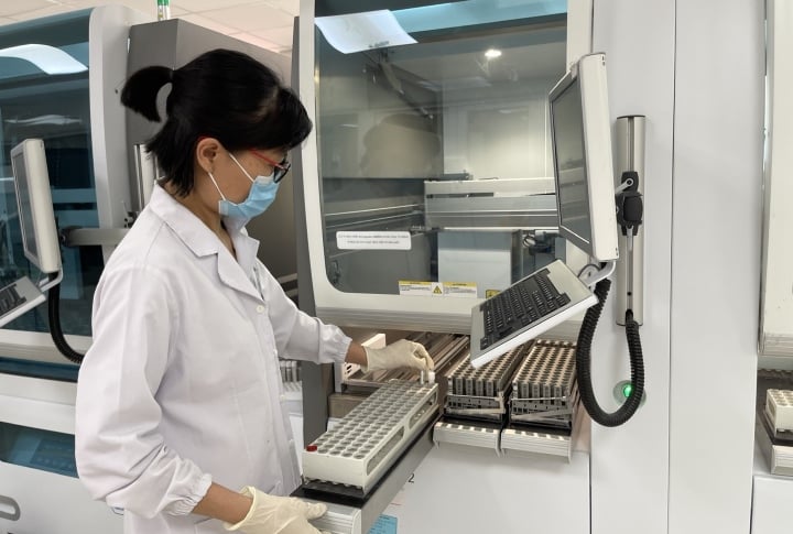 Thủ tướng: Chưa đủ điều kiện cải cách chính sách tiền lương cho cán bộ y tế - 1