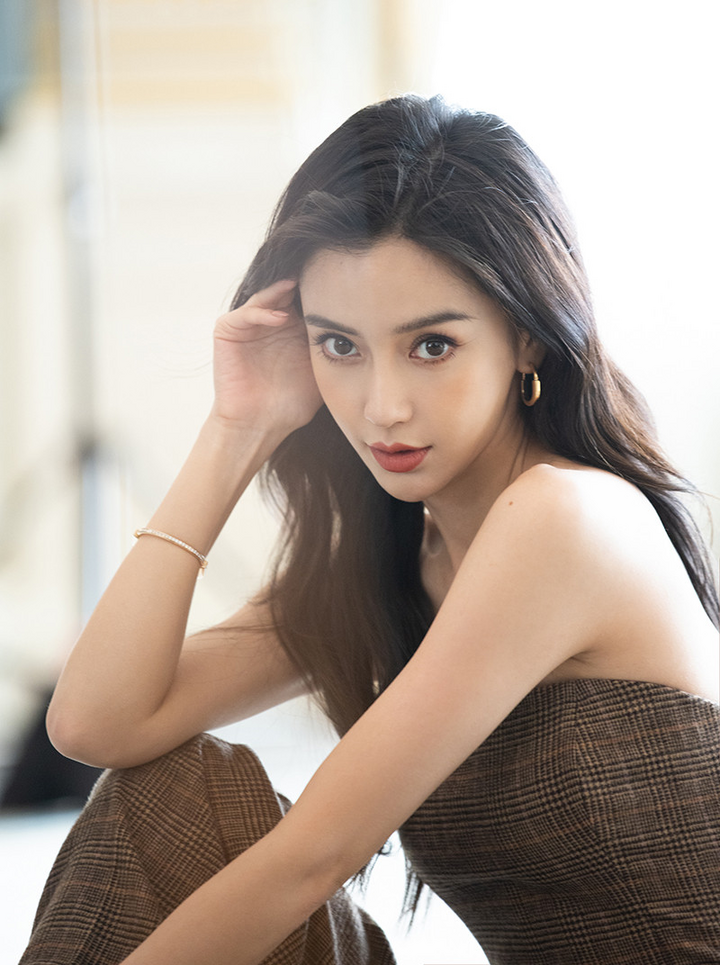 Angelababy bị Đài truyền hình trung ương Trung Quốc xóa video.