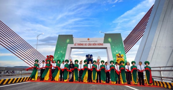 Ouverture à la circulation du pont Ben Rung reliant Hai Phong et Quang Ninh