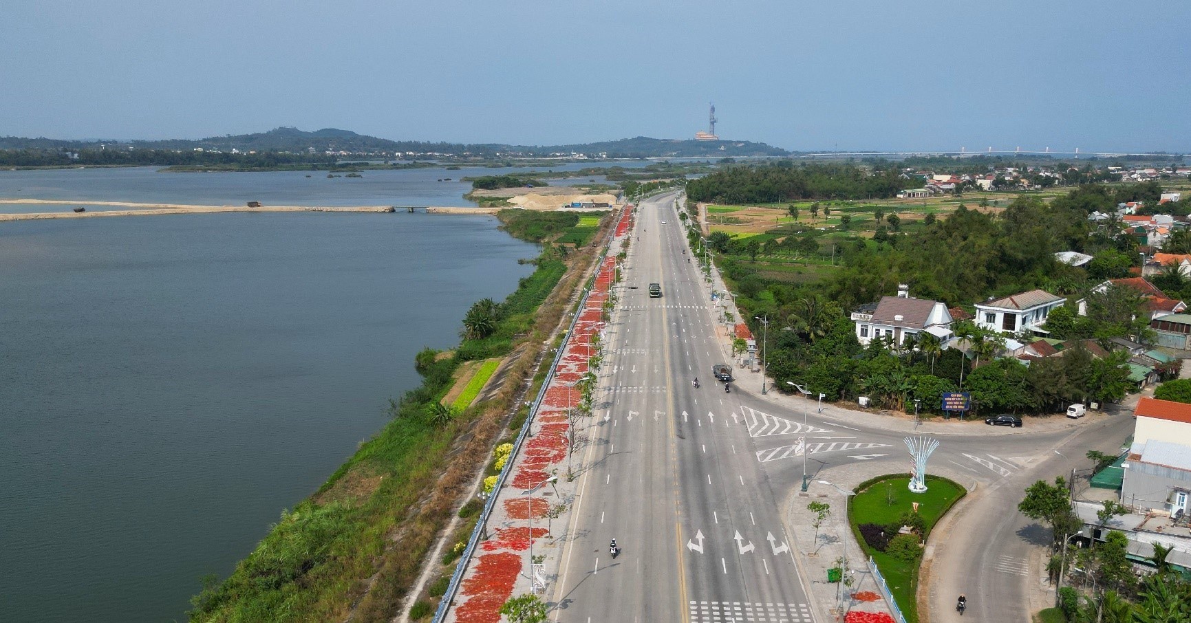 Primer plano de un proyecto de casi 1 billón de VND relacionado con el ex secretario del Partido Provincial de Quang Ngai, que acaba de ser arrestado