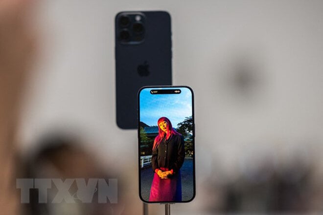 AppleのiPhone 15 Proは9月12日、米国カリフォルニア州クパチーノで発表された。(写真：AFP/VNA)