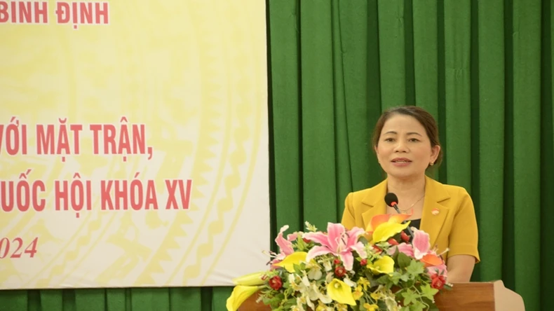 ឧបនាយករដ្ឋមន្ត្រី Ho Duc Phoc ជួបអ្នកបោះឆ្នោតមុនសម័យប្រជុំលើកទី ៨ រដ្ឋសភានីតិកាលទី ១៥ រូបថត ១