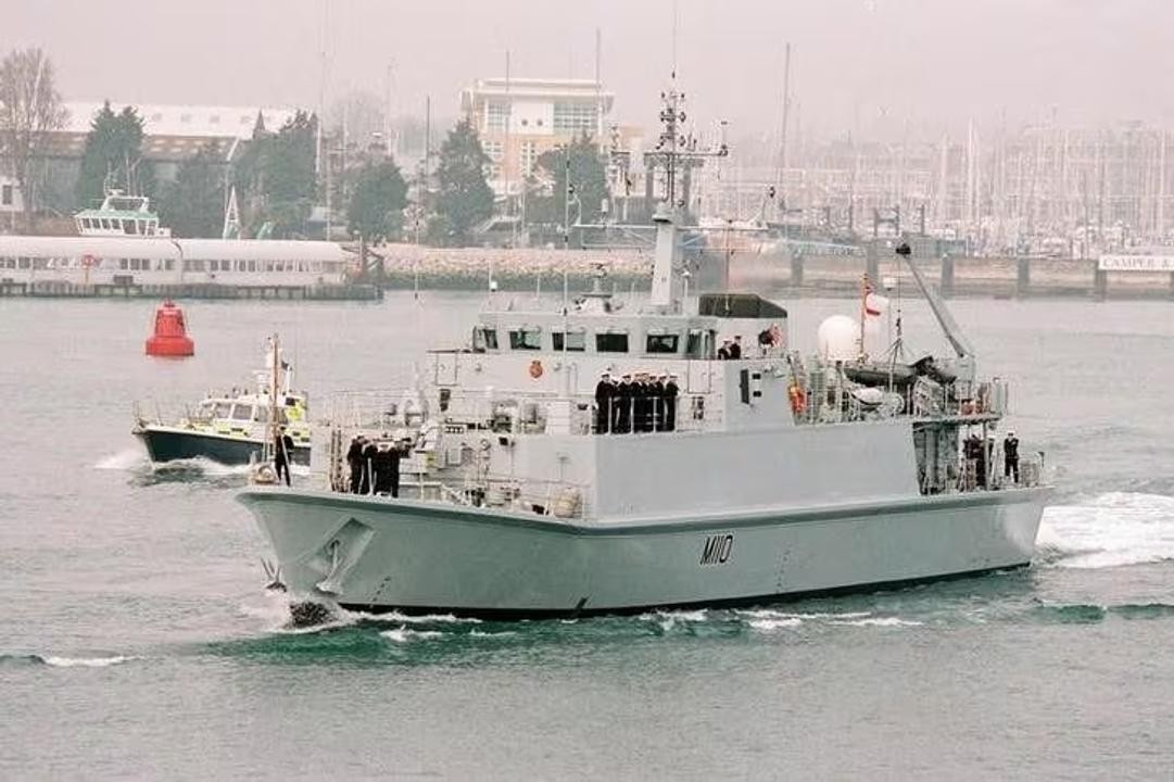 Anh rục rịch chuyển tàu săn mìn cho Ukraine, Thổ Nhĩ Kỳ tuyên bố 'cấm cửa' qua hai eo biển