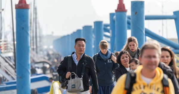 Nha Trang und Ha Long Bay ziehen am ersten Tag des Jahres internationale Besucher an