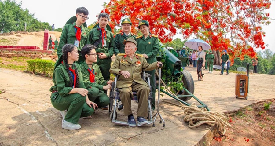 ชาวต่างชาติหลายร้อยคนเข้าร่วมประกวดภาพถ่ายและวิดีโอ "สุขสันต์เวียดนาม 2024"